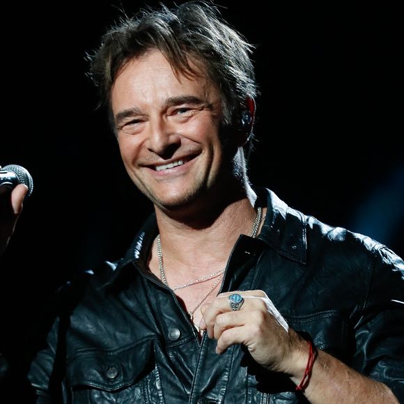 Exclusif - David Hallyday chante "Sang pour sang" en duo virtuel avec son père Johnny en utilisant l'IA - Enregistrement de l'émission "Les disques d'or de l'année" au Dôme de Paris, présentée par E.Gossuin et diffusée le 24 décembre à 21h10 sur M6
© Christophe Clovis / Bestimage