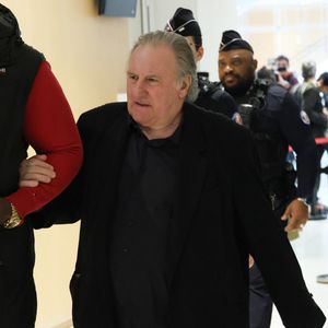 Gérard Depardieu -  Arrivées au procès de Gérard Depardieu pour agressions sexuelles sur deux femmes lors d'un tournage de film en 2021, au tribunal correctionnel de Paris.
Le 27 mars 2025.

© Clovis / Guignebourg / Bestimage