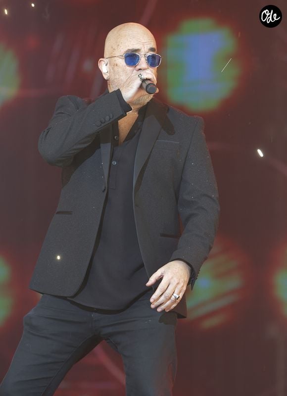 L’argent sera reversé aux sinistrés des incendies, notamment en Gironde, dans les Landes et le Var.

Pascal Obispo lors du concert du gala de Noël de l'association Tout le monde contre le cancer fête ses 20 ans diffusé le 24 décembre sur M6 à l'Adidas Aren Porte de la Chapelle à Paris, France, le 4 décembre 2025. © Coadic Guirec/Bestimage