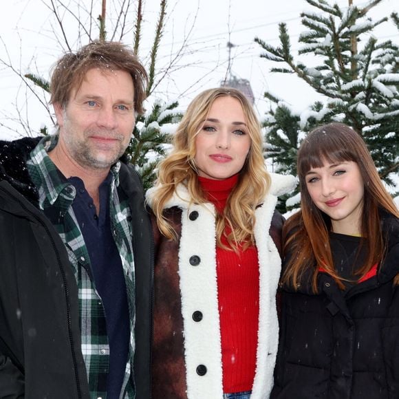 Mado et Ysée ont joué au côté de leur demi-soeur, pour la plus grande fierté de leurs parents.

Thomas Jouannet et ses filles Chloé Jouannet, Mado Jouannet - Photocall du court-métrage "Allez ma fille", réalisé par C.Jouannet, lors du 27ème Festival International du Film de Comédie de l'Alpe d'Huez, le 18 janvier 2024.
© Dominique Jacovides / Bestimage