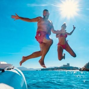 C'est à Aix-en-Provence que la famille Ournac a trouvé ce véritable havre de paix.

Laurent Ournac et Ludivine, Instagram