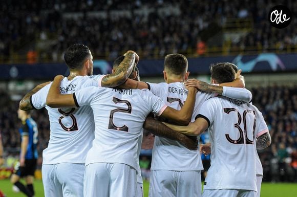 Joie des joueurs de l equipe du PSG apres le but de Ander Herrera ( 21 - PSG ) - - Match de football Psg (1) contre Bruges (1) lors de la Ligue des Champions à Bruges le 15 septembre 2021. © Federico Pestellini/Panoramic/Bestimage