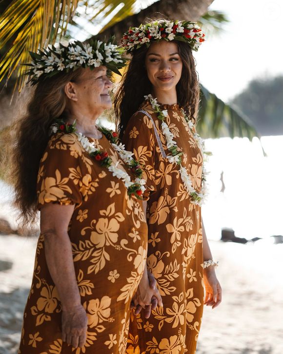 Hinaupoko Deveze, Instagram