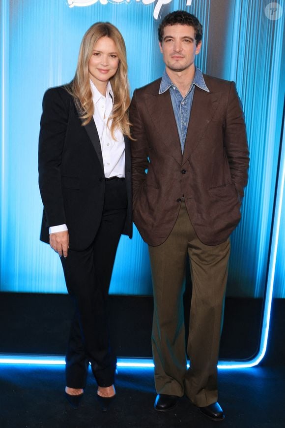 L’actrice est devenue maman une seconde fois à 46 ans avec Niels Schneider.

Virginie Efira et Niels Schneider assistent au Disney+ Showcase Photocall à l'Institut de France à Paris, France, le 15 janvier 2026. Photo par Jerome Domine/ABACAPRESS.COM
