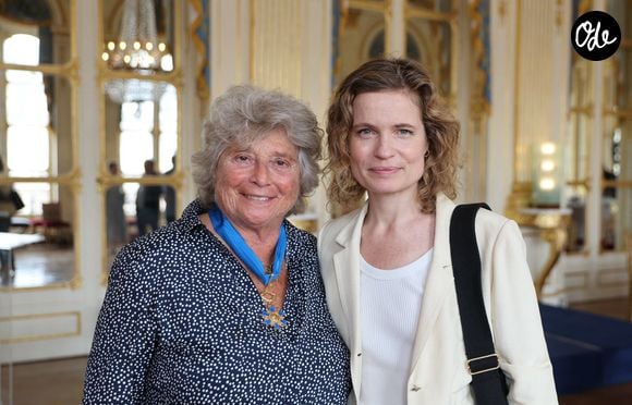 Exclusif - Jacqueline Franjou et Sarah Biasini - Cérémonie de remise des insignes de commandeure de l'ordre national du mérite à Jacqueline Franjou et des insignes de commandeur des Arts et Lettres à Jacques Rouveyrollis par Rima Abdul Malak, Ministre de la Culture Paris 4 juillet 2023. © Dominique Jacovides/Bestimage