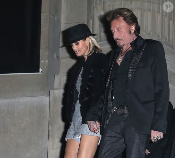 Johnny Hallyday est rentre de son concert a Rouen en voiture pour rejoindre son epouse Laeticia au vernissage de l'exposition 'La Petite Veste Noire' au Grand Palais a Paris le 9 Novembre 2012, ou ils sont repartis tres amoureux comme toujours.©CYRIL MOREAU / BESTIMAGE