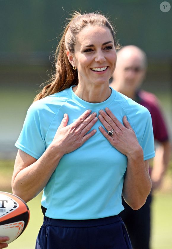 Catherine Kate Middleton, princesse de Galles, participe à des exercices de rugby lors d'une visite au Maidenhead Rugby Club, dans le Berkshire le 7 juin 2023. Crédit photo : AGENCE / BESTIMAGE