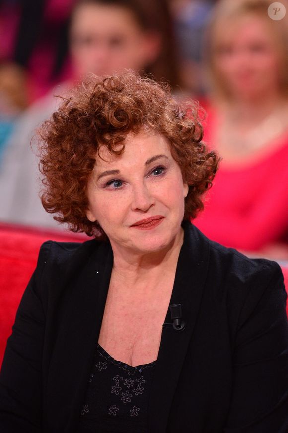 Marlene Jobert lors de l'enregistrement de Vivement Dimanche à Paris, France, le 2 décembre 2014. Photo by Max Colin/ABACAPRESS.COM