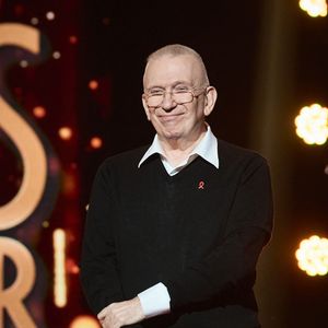Exclusif - Jean Paul Gaultier lors de l’enregistrement de l’émission “Les stars s’unissent pour le Sidaction” au théâtre Marigny à Paris, France, le 11 mars 2025. L’émission sera diffusée en prime le 22 mars sur France 2. © Guirec-Moreau/ Bestimage