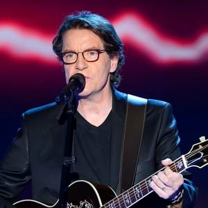 Francis Cabrel - Enregistrement de l'émission "Vivement Dimanche" à Paris le 04 novembre 2015. © Coadic Guirec / Bestimage