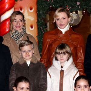 La princesse Charlene de Monaco avec ses enfants, le prince héréditaire Jacques et la princesse Gabriella, a Inauguré le traditionnel Marché de Noël de Monaco, le 6 décembre 2024.© JC VINAJ / Pool Monaco / Bestimage