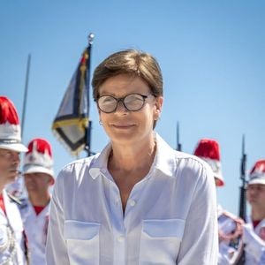 Stéphanie de Monaco est apparue publiquement  à la caserne Moneghetti.

Stéphanie de Monaco est sortie de sa réserve pour une occasion spéciale. Capture d'écran Instagram / Frédéric Nebinger / Palais princier