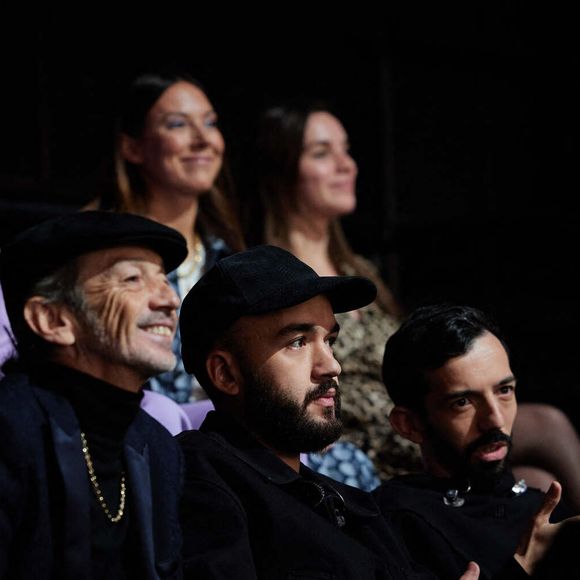 Stromae, sa femme Coralie Barbier, Bigflo et Oli avec leur père Fabian Ordonez en backstage de la 38ème cérémonie des Victoires de la musique à la Seine musicale de Boulogne-Billancourt, France, le 10 février 2023. © Moreau-Veren/Bestimage