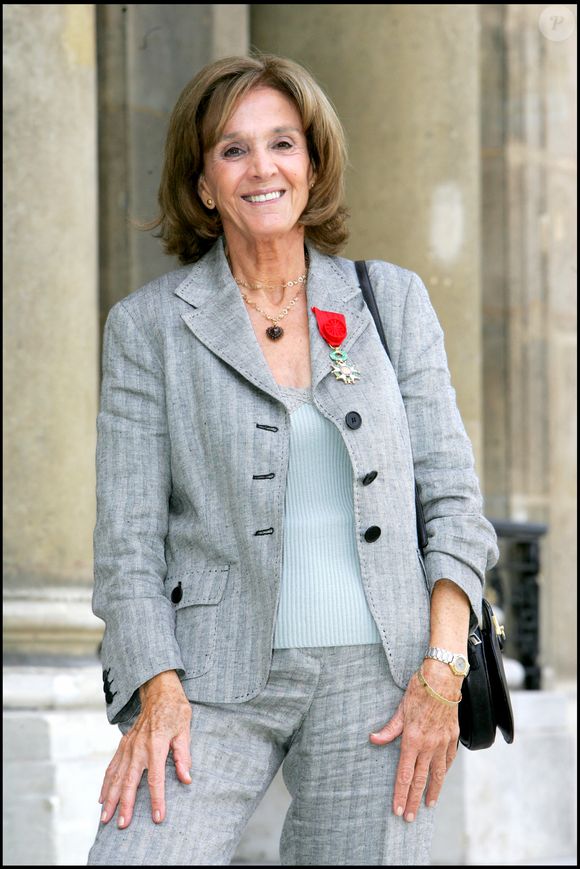 Gisèle Halimi à la cérémonie de remise de décorations à l'Élysée. Photo par Bestimage