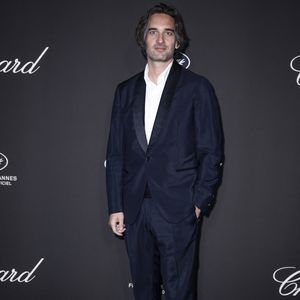 Dimitri Rassam - Photocall du dîner "Trophée Chopard" au Carlton Beach lors du 77ème Festival International du Film de Cannes. Le 17 mai 2024
© Olivier Borde / Bestimage
