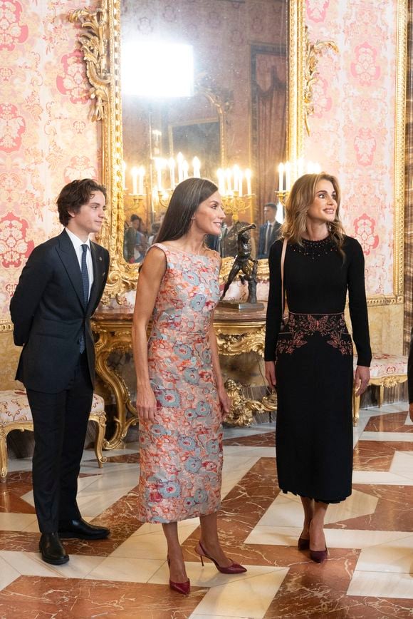 Le roi Felipe VI et la reine Letizia d’Espagne, reçoivent le roi Abdallah II et la reine Rania de Jordanie, accompagnés du prince Hashem de Jordanie, au palais royal de Madrid, le 19 juin 2023. (Agence/Bestimage).