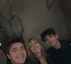 Sur Instagram, Oscar a tenu à remercier les "200 personnes qui sont venues" le rencontrer, en légende de plusieurs photos prises le jour de l'événement. 

Oscar Bruel sur Instagram