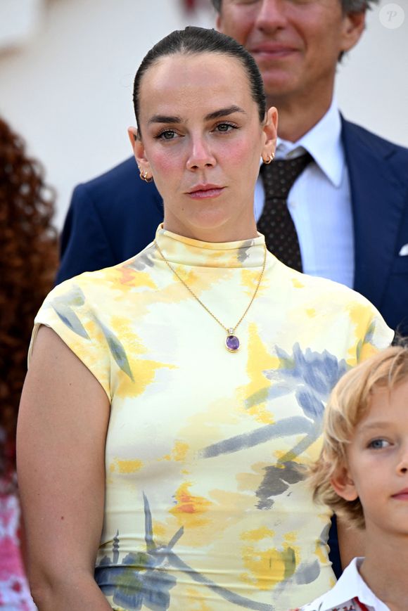 Pauline Ducruet - Célébration des 20 ans de règne du prince souverain Albert II de Monaco sur la place du Palais à Monaco, le 19 juillet 2025. © Bruno Bebert/Bestimage