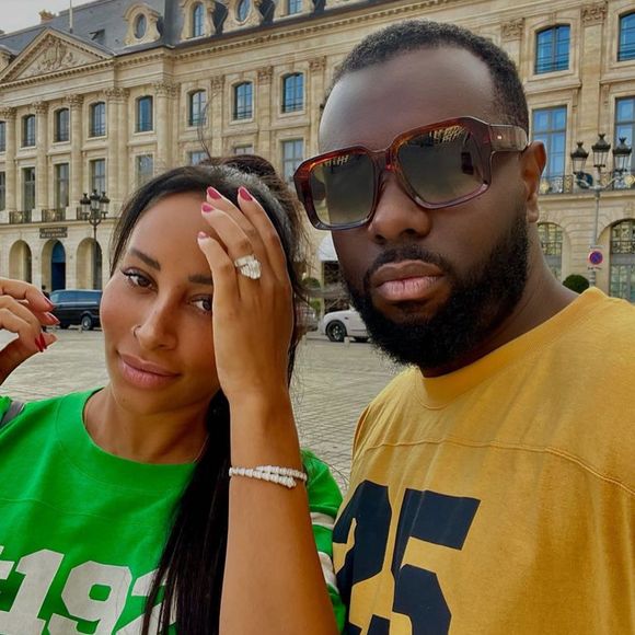 Point positif tout de même pour lui, sa famille en est sortie indemne.
Gims et sa femme DemDem.