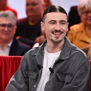 Exclusif - Pierre Garnier lors de l'enregistrement de l'émission "Vivement dimanche" au studio Rive Gauche, à Paris, France, le 11 décembre 2024, présentée par M. Drucker et Diffusée sur France 3 le 30 mars 2025. © Guillaume Gaffiot/Bestimage