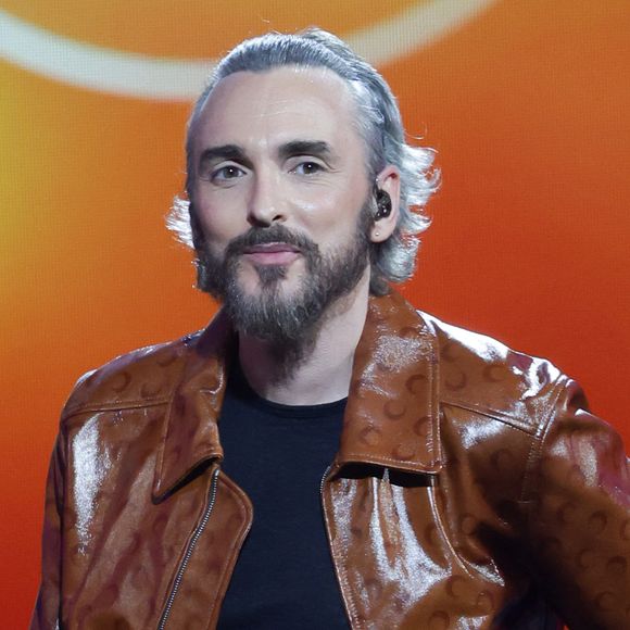 Christophe Willem lors de l'enregistrement de l'émission "Nos voix pour toutes" au profit de la Fondation des femmes à l'Adidas Arena. 

© Guirec-Moreau/Bestimage