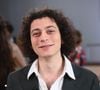 L'humoriste Roman Doduik faisait également partie des personnalités conviées par Michel Drucker pour cette émission enregistrée le 22 septembre au studio Rive Gauche.

Roman Doduik lors de l'enregistrement de l'émission "Vivement dimanche" édition spéciale intitulée 'Sagas familiales' au studio Rive gauche, présentée par M.Drucker et diffusée le 27 septembre sur France 3, à Paris, France, le 22 septembre 2026. © Guillaume Gaffiot/Bestimage