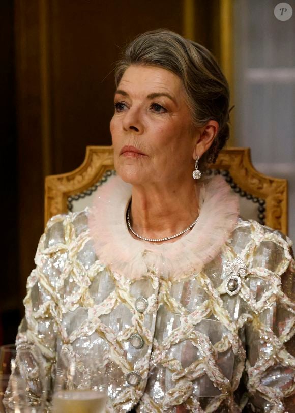 La princesse Caroline de Monaco bénéficiera d'un privilège particulier dans celui-ci. 

La princesse Caroline de Monaco assiste à un dîner d'État au Palais Princier dans le cadre de la visite d'État de deux jours du président français à Monaco avant l'Unoc3, le 7 juin 2025. 
Photo par Ludovic MARIN/Pool/ABACAPRESS.COM