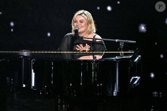 Louane Emera - Enregistrement de l'émission "La chanson de l'année" dans les Arènes de Nîmes, présentée par N.Aliagas et diffusée le 17 juin sur TF1 © Bruno Bebert-Christophe Clovis / Bestimage