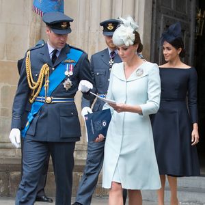 Le prince William, duc de Cambridge, Kate Catherine Middleton, duchesse de Cambridge, le prince Harry, duc de Sussex et Meghan Markle, duchesse de Sussex (habillée en Dior Haute Couture par Maria Grazia Chiuri) - La famille royale d'Angleterre à la sortie de l'abbaye de Westminster pour le centenaire de la RAF à Londres. Le 10 juillet 2018. AGENCE / BESTIMAGE
