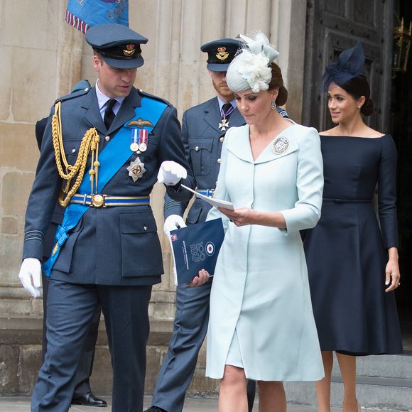 Le prince William, duc de Cambridge, Kate Catherine Middleton, duchesse de Cambridge, le prince Harry, duc de Sussex et Meghan Markle, duchesse de Sussex (habillée en Dior Haute Couture par Maria Grazia Chiuri) - La famille royale d'Angleterre à la sortie de l'abbaye de Westminster pour le centenaire de la RAF à Londres. Le 10 juillet 2018. AGENCE / BESTIMAGE
