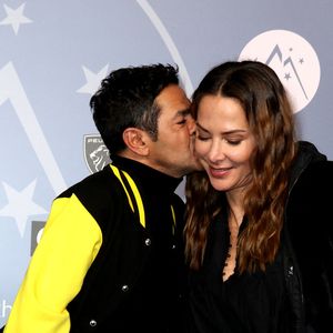 De belles photos prouvant leur amour... 
Jamel Debbouze et sa femme Mélissa Theuriau - Tapis rouge lors du 29ème Festival International du Film de Comédie de l'Alpe d'Huez. © Dominique Jacovides/Bestimage