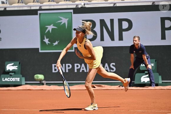 Elle a par ailleurs décroché les quatre tournois du Grand Chelem en double mixte

Tennis : Roland Garros 2024 - France - Daniela Hantuchova et Guy Forget jouent le double mixte du tournoi des légendes