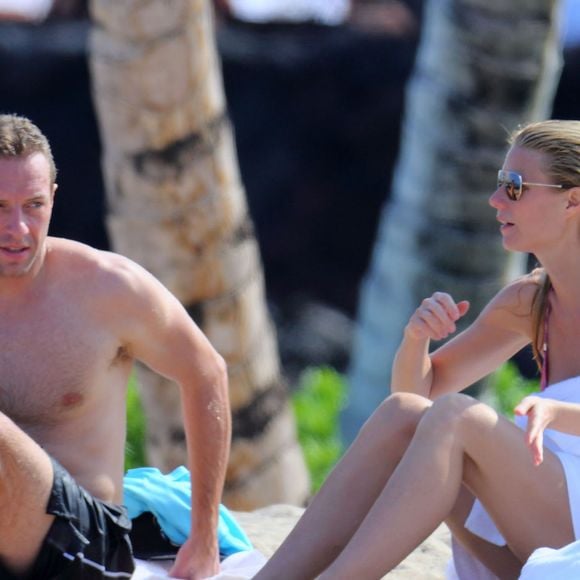 Dernièrement, Apple Martin, la fille de Chris Martin et Gwyneth Paltrow désormais divorcés, a enfin fait ses débuts en haute société !

Exclusif - Gwyneth Paltrow passe ses vacances de Noel en famille a Hawaii. Pour le Nouvel An, la petite famille a profite de la plage, du paddle ou du farniente.