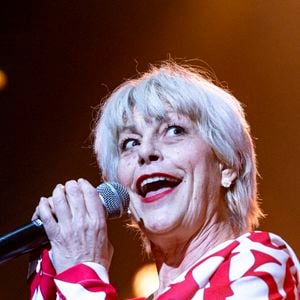 Lio se produit sur la scène de la tournée "les années 80" à Lyon le 13/12/2025. Photo Sandrine Thesillat / PsNewZ