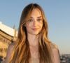 Fille d'Estelle Lefébure et de David Hallyday, petite-fille de Johnny Hallyday et de Sylvie Vartan, Emma Smet (28 ans) a grandi au sein d'une famille dont le nom est connu de tous. 

Emma Smet - Soirée "French Touch" sur la terrasse des Galeries Lafayette à Paris. © Jeremy Melloul/Bestimage