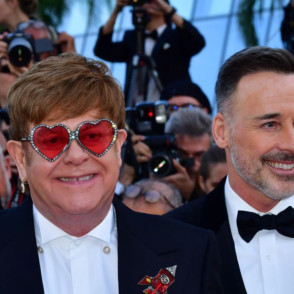 Elton John et son mari David Furnish à la première de "Rocketman" lors du 72ème Festival International du Film de Cannes, le 16 mai 2019.

© Rachid Bellak/Bestimage