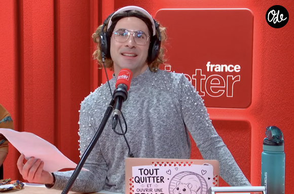 "Il m’est apparu très vite qu’il ne m’était pas possible de faire exister pour l’auditeur une bulle de fiction dans un timing aussi court (2 min 30 s), et dans une séquence aussi intense que celle du 7/8". 

Thomas Poitevin, ex-humoriste de la matinale de France Inter