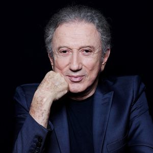 En découvrant que l’animateur de 82 ans était à la tête d’une nouvelle émission sur France 3, Christine Bravo n’a pas caché son exaspération...

Exclusif - Michel Drucker pose à Paris, France, le 20 octobre 2022. Photo par Jerome Domine/ABACAPRESS.COM