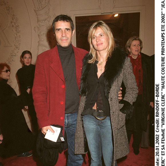 Julien Clerc et Virginie Couperet-Eiffel ont eu deux enfants ensemble, Vanille et Barnabé

Julien Clerc et Virginie Couperet-Eiffel au défilé Jean-Paul Gaultier en 2002. © RINDOFF-BORDE / BESTIMAGE