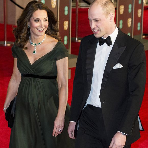 A  nouveau, la princesse de Galles sera donc absente de cette célèbre cérémonie.
Le prince William, duc de Cambridge, et Catherine (Kate) Middleton, duchesse de Cambridge, (enceinte), à la 71ème cérémonie des British Academy Film Awards (BAFTA) au Royal Abert Hall à Londres, le 18 février 2018.
© Ray Tang via Zuma Press/Bestimage