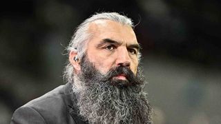 L'autre vie de Sébastien Chabal : Après avoir brillé sur les terrains de rugby, il se lance dans un business avec un champion du monde