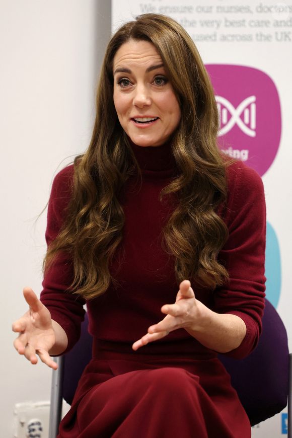 La maman de George, Charlotte et Louis a annoncé en septembre dernier la fin de son traitement de chimiothérapie. 

Catherine (Kate) Middleton, princesse de Galles à l'hôpital Royal Marsden, où elle a reçu son traitement contre le cancer, à Londres, Royaume-Uni, le 14 janvier 2025. © Chris Jackson/WPA-Pool/Bestimage