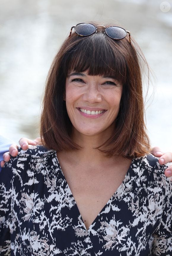Mélanie Doutey lors du photocall du film "La belle étincelle" de la 25ème édition du Festival de la fiction de la Rochelle, France, le 15 septembre 2023. © Denis Guignebourg/BestImage