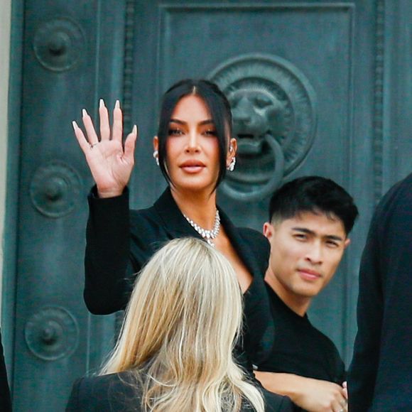 Kim Kardashian - La star américaine Kim Kardashian est arrivée au procès de la rue tronchet des "Papys braqueurs" au palais de justice de Paris, France, le 13 mai 2025. © Clovis-Liewig/Bestimage