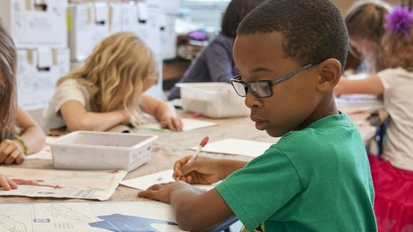 On arrête tout : ces phrases que l'on dit aux enfants et que l'on pense anodines ne le sont pas du tout !