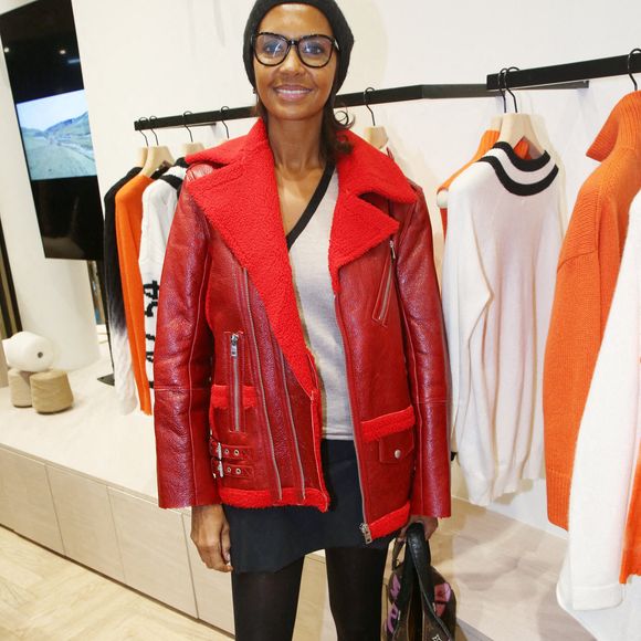 Karine Le Marchand lors de la soirée d'inauguration de la boutique Kujten Victor-Hugo, à Paris, en France, le 27 novembre 2019. Photo de Jérôme Domine/Abaca