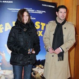 S'ils ont fini par se séparer, Chiara Mastroianni et Melvil Poupaud sont restés proches et ont tourné plusieurs films ensemble...
Chiara Mastroianni et Melvil Poupaud arrivent à la première de 'Fantastic Mr. Fox' au théâtre Arlequin à Paris, France, le 11 février 2010. Photo Mireille Ampilhac/Abaca