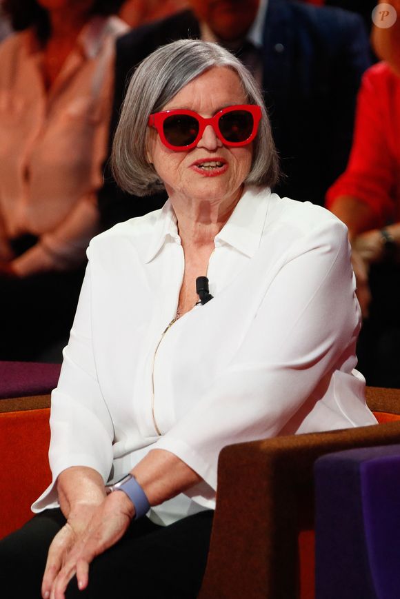 Exclusif - Colette Roumanoff (mère d'Anne) lors de l'enregistrement de l'émission "Famille je vous aime" présentée par M. Drucker et qui sera diffusée le 13 juin 2025 sur France 3, aux Studios rive gauche à Paris, France, le 14 avril 2025. © Clovis-Gaffiot/Bestimage