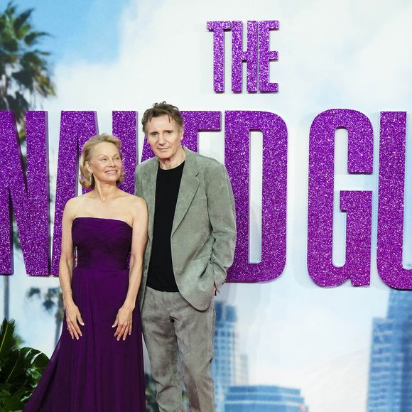 Pamela Anderson et Liam Neeson - Première du film "The Naked Gun" au Cineworld Leicester Square à Londres, le 22 juillet 2025. Action Press / Bestimage