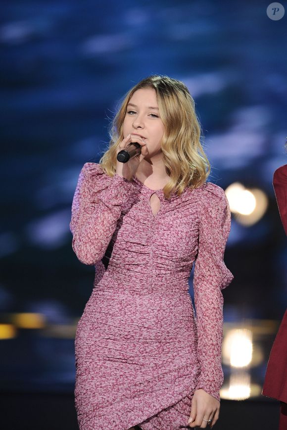 et ce combat intime qu’elle a longtemps gardé pour elle.

Exclusif - Les Kids United nouvelle génération - Gloria - Enregistrement de l'émission "La Chanson secrète 4", qui sera diffusée le 4 janvier 2020 sur TF1, à Paris. Le 17 décembre 2019
© Gaffiot-Perusseau / Bestimage